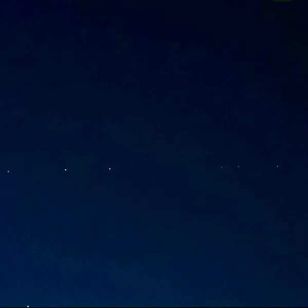 gokyuzundeki-esrarengiz-isiklar-elon-muskin-isi-mi-1620334261524.jpg Gökyüzündeki esrarengiz ışıklar Elon Musk’ın işi mi?-3