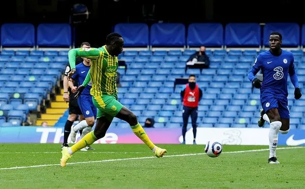 mbaye-diagne-chelsea-aglarini-sarsti-chelsea-2-5-west-bromwich-albion-mac-sonucu-ozet-1617461281152.jpeg Mbaye Diagne, Chelsea ağlarını sarstı! (Chelsea 2-5 West Bromwich Albion MAÇ SONUCU ÖZET)-4