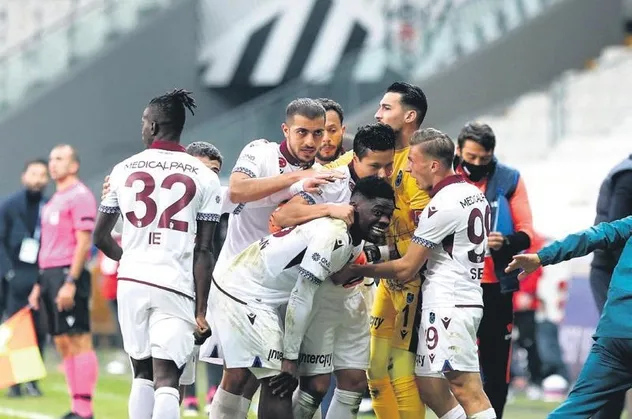 Trabzonspor'da Abdullah Avcı fırtınası!