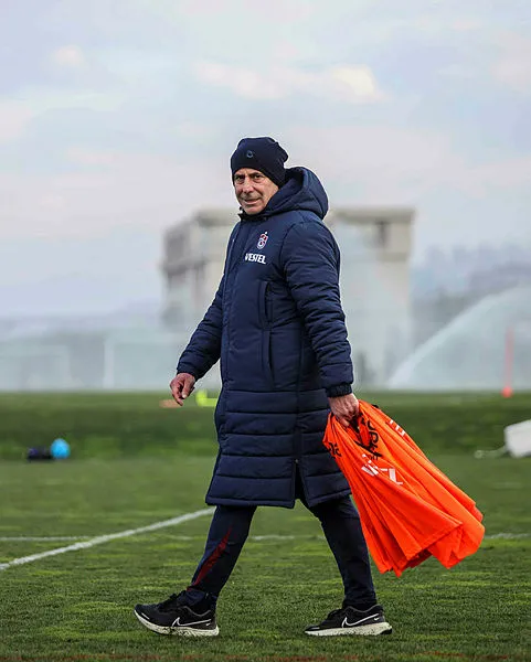 trabzonspor-antalyaspor-canli-mac-izle-ztk-ceyrek-final-ts-antalyaspor-canli-izle-bedava-kesintisiz-sifresiz-1646151248070.jpg Trabzonspor - Antalyaspor CANLI MAÇ izle! ZTK Çeyrek Final TS - Antalyaspor canlı izle bedava kesintisiz şifresiz! ASPOR Naklen Yayın!-6