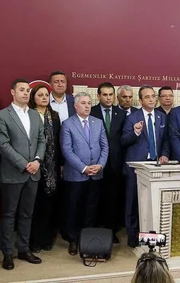 İşte siyasi yüzsüzlüğün fotoğrafı!