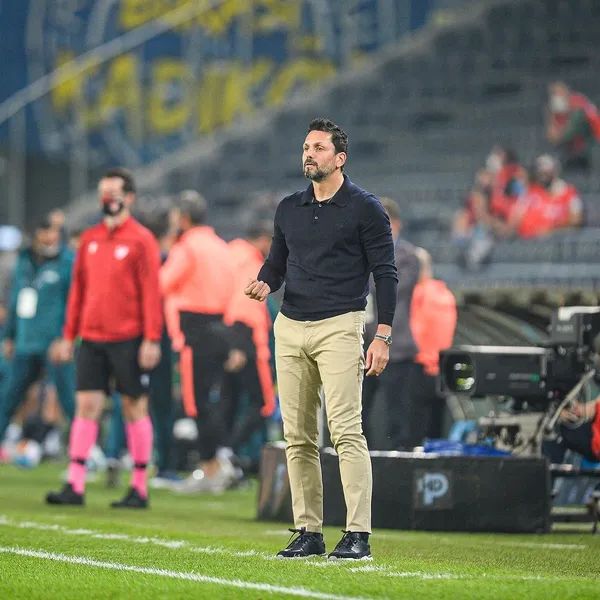 Süper 45’lik! İlk yarıda bocalayan Fenerbahçe ikinci yarı coştu-4