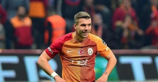 Lukas Podolski’den Galatasaray’a şampiyonluk tebriği!