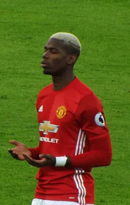 Pogba'dan takipçisine anlamlı cevap