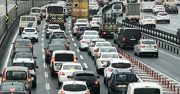 İstanbul’da trafik yoğunluğu! | GÜNCEL YOL DURUMU