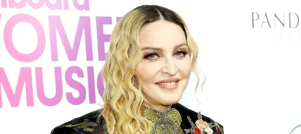 Madonna kargo şası!