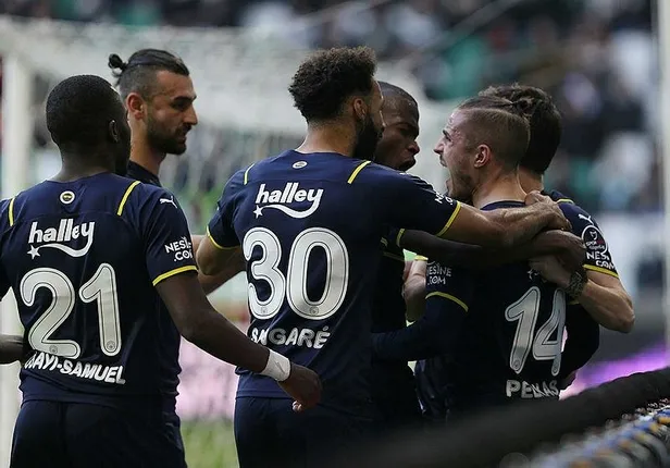 Fener, Giresun deplasmanında galip! (Giresunspor 1-2 Fenerbahçe MAÇ SONUCU ÖZET)-6