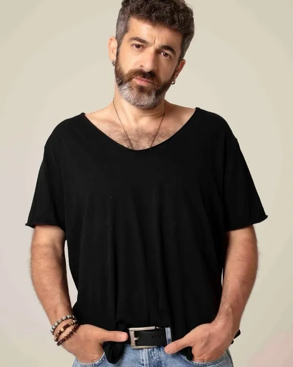 kizilcik-serbetinin-ertugrulu-kayra-senocakin-4-yillik-esi-bakin-kim-cikti-guzelligiyle-hayran-birakti-1700216560091.jpg Ertuğrul’u Kayra Şenocak’ın 4 yıllık eşi bakın kim çıktı! Güzelliğiyle hayran bıraktı-5