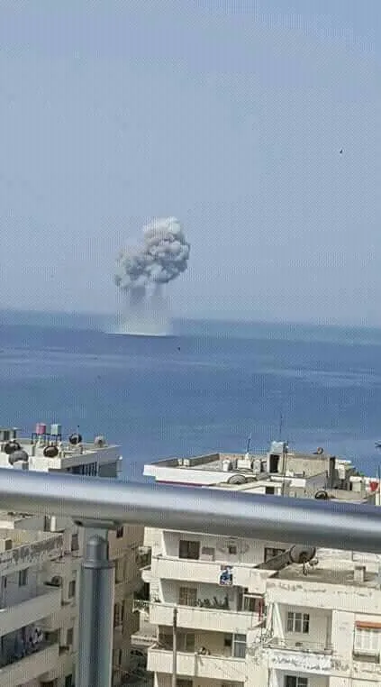 Suriye'de Rus savaş uçağı düştü!-1