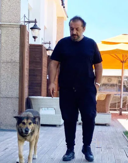 Masterchef Mehmet Yalçınkaya'nın başına felaket çöktü Masterchef'e sirayet edebilir! Mehmet Şef doğruca evine dönecek-5