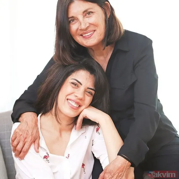 Yalı Çapkını'nın Hattuç Hala'sı Şerif Sezer bakın hangi ünlü oyuncunun annesi çıktı! “Nasıl anlamadık” Çetin Tekindor’un partneri... - 20