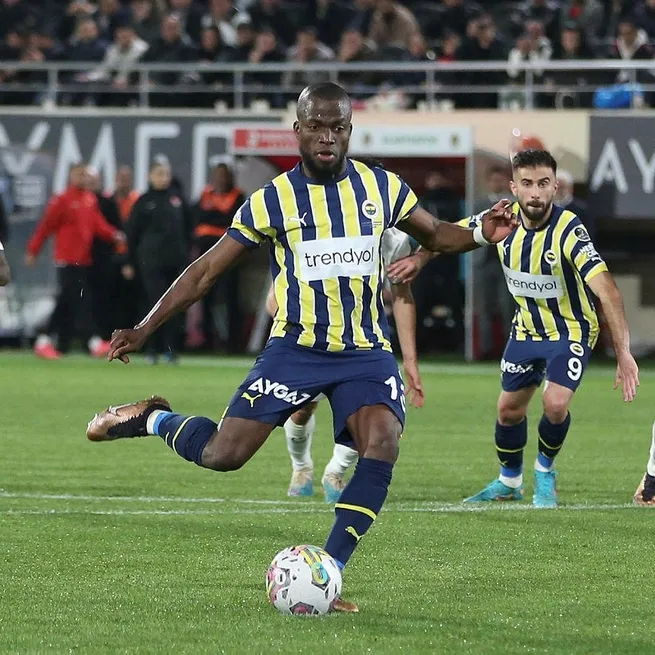 Fenerbahçe Alanyasporu 3 golle geçti! MAÇ ÖZETİ