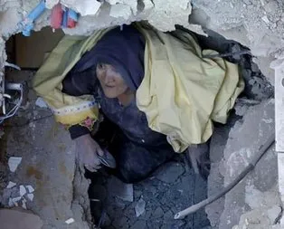 Elazığdaki 6.8lik depremde mucize kurtuluş!