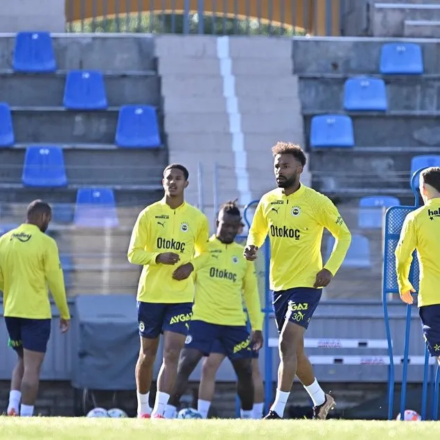 Fenerbahçe taktik ve pas çalıştı