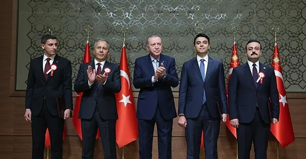 Başkan Erdoğan'dan kaymakamlara "koltuk" uyarısı: "Aslolan milletin duasını almaktır"