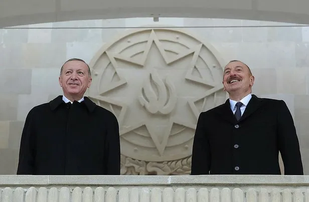 Başkan Erdoğan'ın 2020 mesaisi: Pandemiye rağmen tarihi ziyaretler gerçekleştirdi!-5