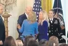 ABD Başkanı Joe Biden resepsiyonda eşini karıştırdı!
