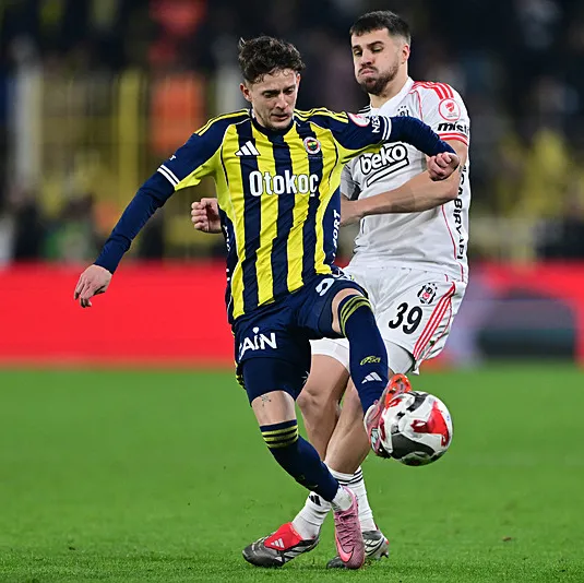 Szymanski’yi Fransızlar bırakmıyor