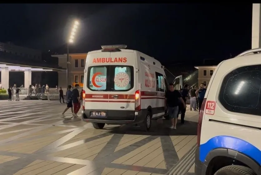 14 yaşındaki kız ortalığı savaş alanına çevirdi