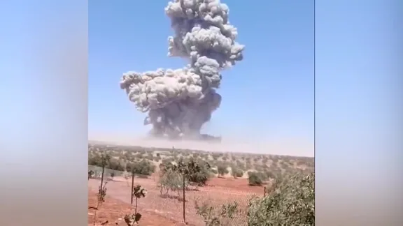 İdlib'de cephane deposu infilak etti | VİDEO