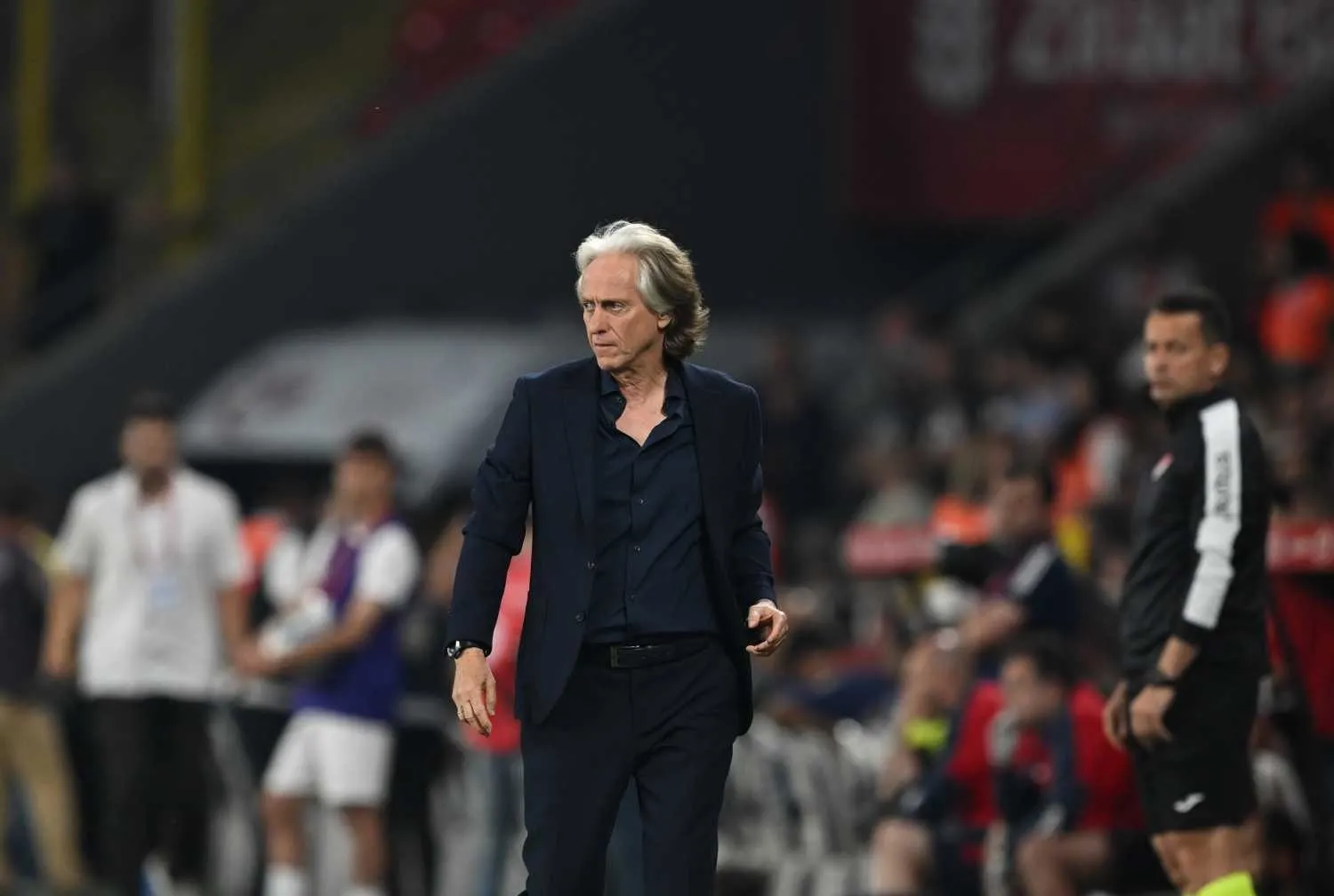 Fenerbahçe’ye dost kazığı! Jorge Jesus o yıldızı istiyor