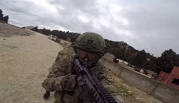 msbden-nefes-kesen-paylasim-dosta-guven-dusmana-korku-1651324870695.jpg MSB'den nefes kesen paylaşım! Dosta güven, düşmana korku-2