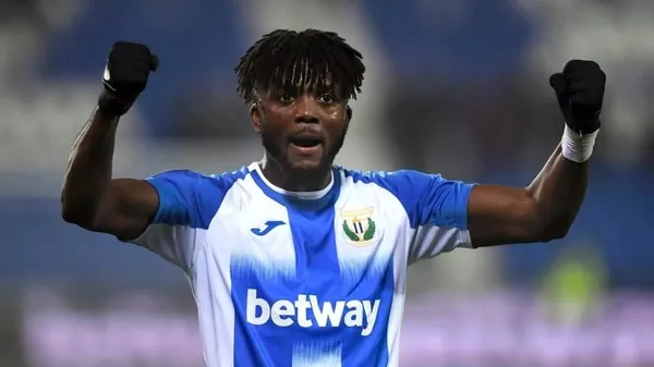 Çaykur Rizespor'da da forma giymişti: Beşiktaş Nijeryalı stoper Chidozie Awaziem'i kadrosuna katmak üzere-4