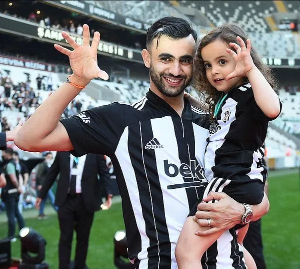 ghezzal-leicester-city-ile-masada-besiktas-1627262422116.jpeg Ghezzal Leicester City ile masada! Beşiktaş...-3