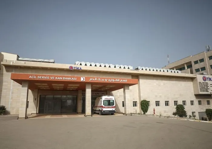 soykirimci-israil-turk-filistin-dostluk-hastanesini-bombaladi-bina-agir-hasar-aldi-ankaradan-tel-avive-pesi-si-1698697994728.jpeg Soykırımcı İsrail, Türk-Filistin Dostluk Hastanesi'ni bombaladı! Bina ağır hasar aldı: Ankara'dan Tel Aviv'e peşi sıra çok sert tepki-7