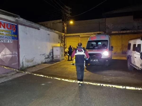 Adana'da dehşet! Sokak ortasındaki kavga ölümle bitti-2
