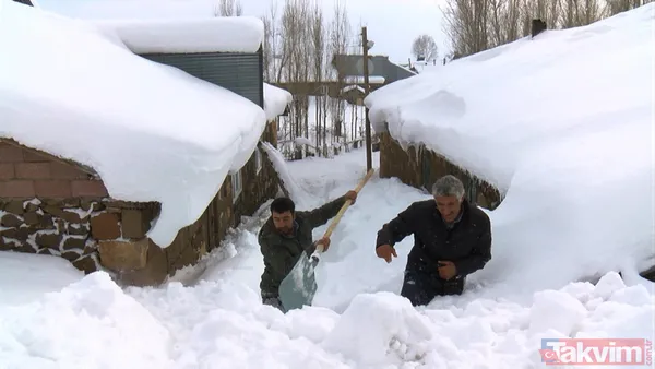 1800 rakımdaki köy kara gömüldü! 2 metre yüksekliğe çıktı - 7
