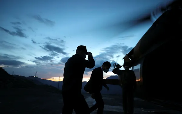 irak-milli-savunma-bakani-hulusi-akarin-irakin-kuzeyindeki-us-bolgesine-yaptigi-ziyaret-nedeniyle-turkiyeye-nota-verdi-1620077292956.jpg Irak, Milli Savunma Bakanı Hulusi Akar'ın Irak'ın kuzeyindeki üs bölgesine yaptığı ziyaret nedeniyle Türkiye'ye nota verdi-3