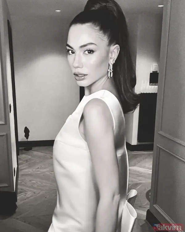 Demet Özdemir mavi bikinisiyle paylaştı! Oğuzhan Koç’un müstakbel eşi sosyal medyayı salladı! Sere serpe uzanarak güneşlenen Demet... - 6