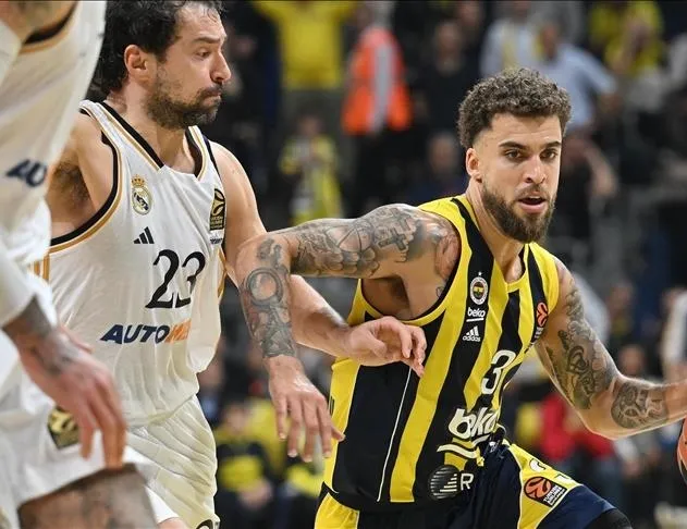 Fener&Efes sahne alıyor