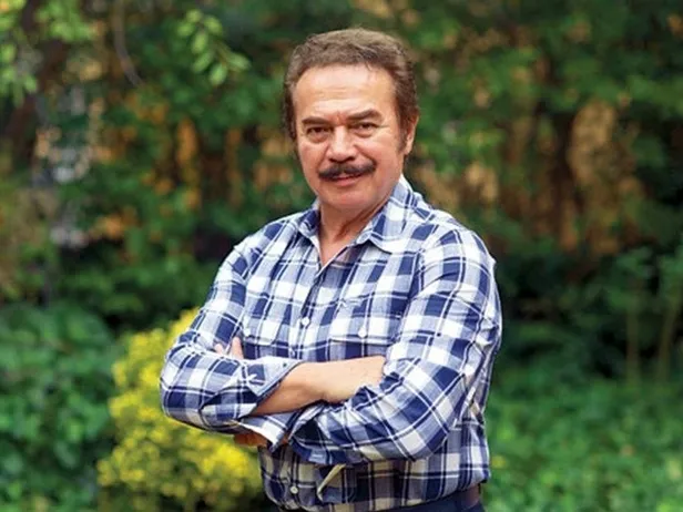 Orhan Gencebay'dan korkutan haber! Eşiyle birlikte apar topar hastaneye götürüldü...-4