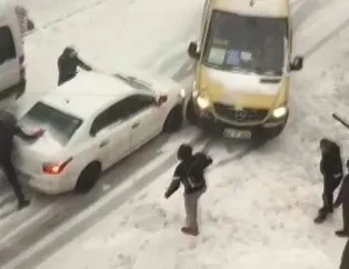 Kardan kayan yolcu minibüsü kaza yaptı!