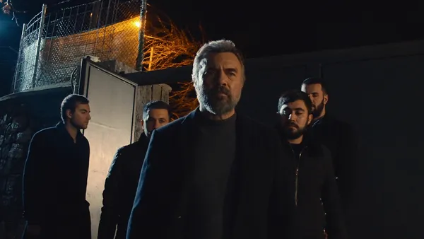 ben-bu-cihana-sigmazam-13-bolum-fragmani-yayinlandi-silahtaki-parmak-izleri-kime-ait-1670772693250.jpg Ben Bu Cihana Sığmazam 13. bölüm fragmanı yayınlandı: "Silahtaki parmak izleri kime ait?"-4