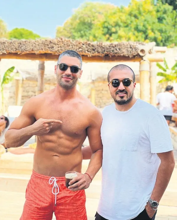 gul-golge-tatil-plani-yapamamaktan-dert-yandi-1629323666856.jpeg Gül Gölge tatil planı yapamamaktan dert yandı!-5