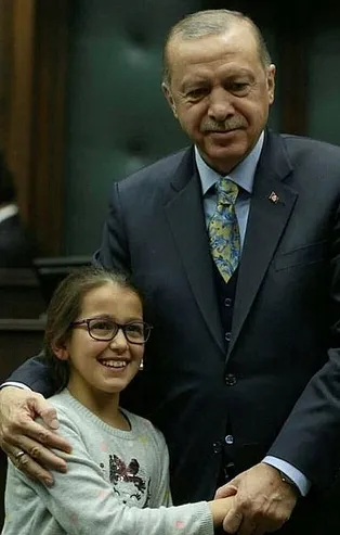 AK Parti sosyal medyadaki akıma kayıtsız kalmadı