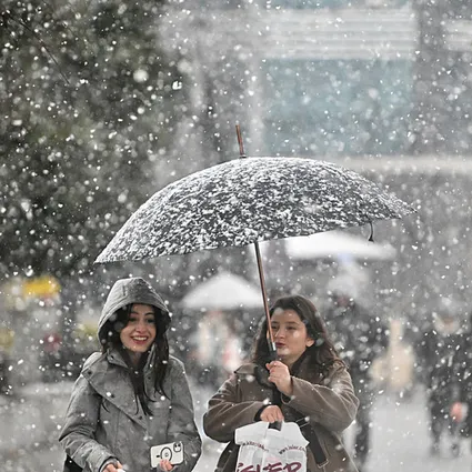 İstanbul’da yoğun kar alarmı: İzlanda soğukları ile -1’i göreceğiz! O ilçelere lapa lapa yağacak