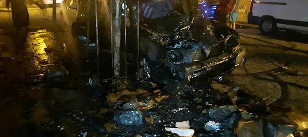 Yanan otomobilini görünce gözyaşlarına boğuldu