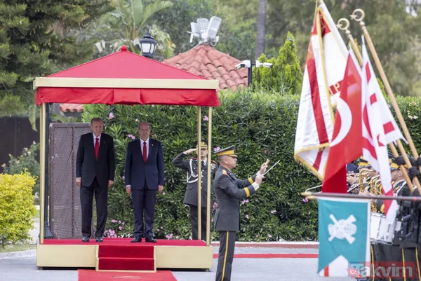 Seçim sonrası ilk yurt dışı ziyareti: Başkan Erdoğan, Kuzey Kıbrıs'ta! Dikkat çeken pankart: Sevdamız Mavi Vatan - 13
