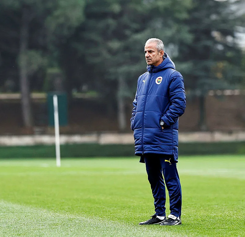 Beşiktaş - Fenerbahçe derbisinde 11'ler belirlendi! Stoperde sürpriz kararlar - 6