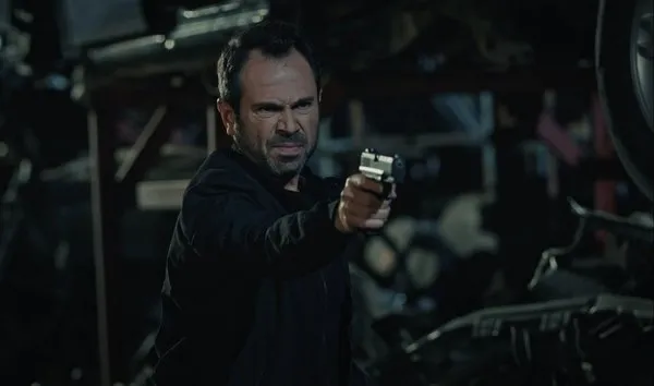 ve-hasret-cok-kisa-surdu-edho-dizisinin-efsanesi-sonunda-geri-dondu-1710483474677.jpg Ve hasret bitti! EDHO'nun efsanesi o diziyle geri döndü-6