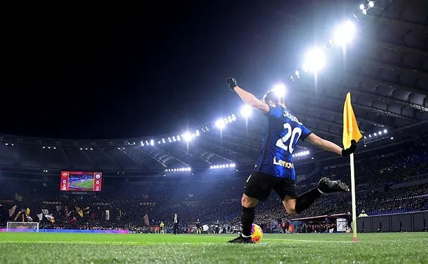 Hakan Çalhanoğlu'ndan Roma-Inter maçında geceye damga vuran gol!-4