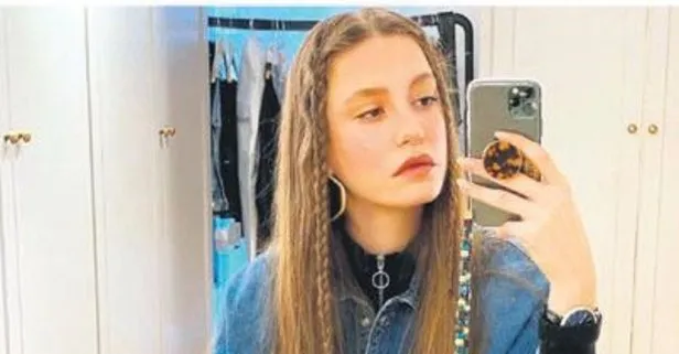 Serenay Sarıkaya örgülü saçlarıyla çektiği pozu paylaştı! Sosyal medyada yorum yağdı...