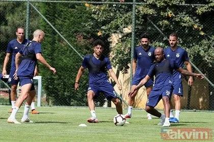 Fenerbahçe’de Cocu yeni 11’ini belirledi