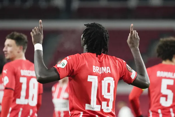 fenerbahcede-bruma-gercegi-kiralik-mi-bonservisiyle-mi-1655285308895.jpg Fenerbahçe'de Bruma gerçeği! Kiralık mı, bonservisiyle mi?-5