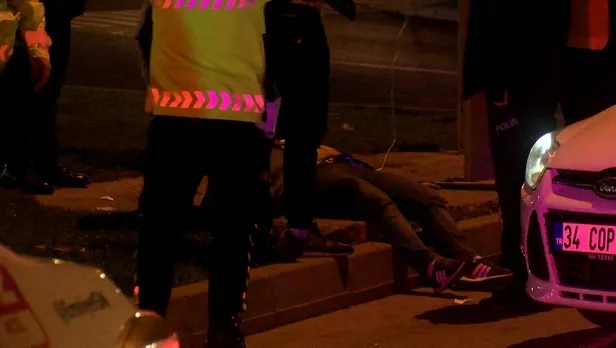 Son dakika: Beyoğlu'nda gece yarısı silahlı saldırı! 2 kişi ağır yaralandı-2