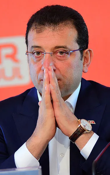 Ekrem İmamoğlu yandaşlarını beslemeye devam ediyor! Sanatçılara ve danışmanlara 48 milyonluk ihale!